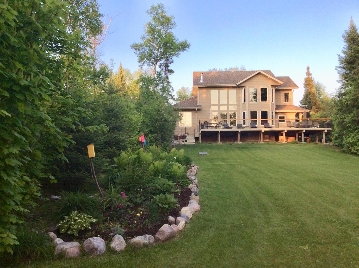 Pebble Springs Bnb Grand Beach Eksteriør bilde